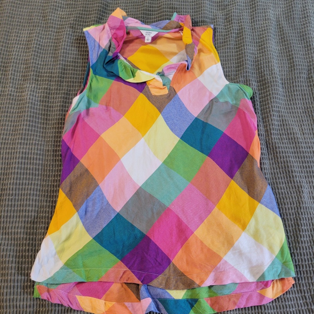 Crown & Ivy Women Sleeveless Top L Multicolor Rayon Gingham Ruffle Neck Blouse